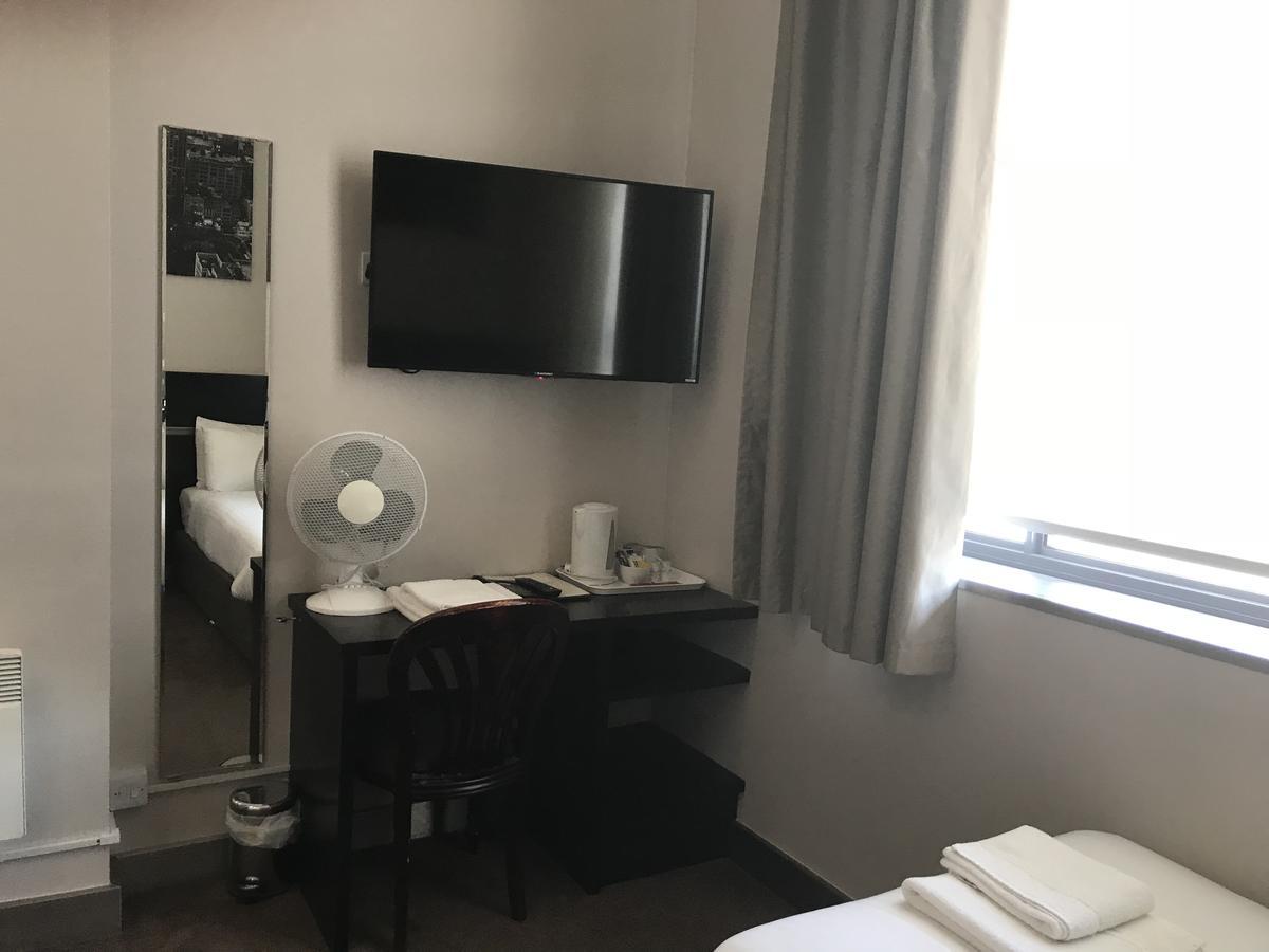 Hatfield Lodge 洛斯托夫特 外观 照片